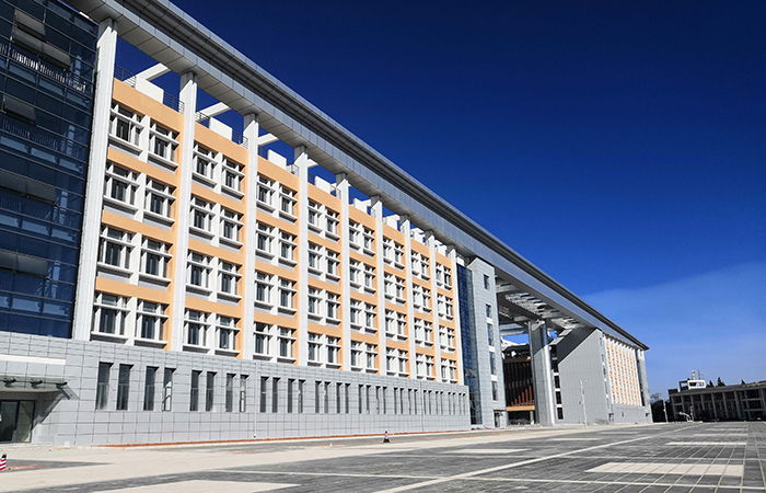 1630504664278803.jpg 小3云南技師學院C區(qū)教學樓 王瑋攝影.jpg